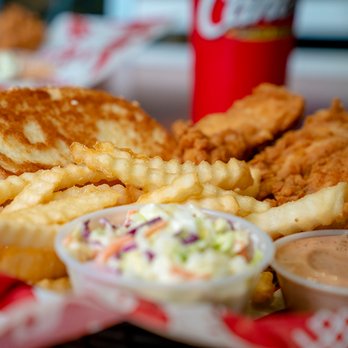 Craving Canes Catering Menu? Find Finger-licking Combos Now!
