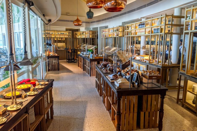 What Time Does Towneplace Suites Start Serving Breakfast? A Complete Guide
